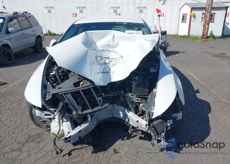 2010 Lincoln Mks z USA, uszkodzony, nr VIN 1LNHL9DR5AG616336